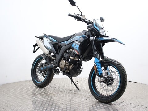 FB Mondial SMX Motard Euro 5 125cc 3