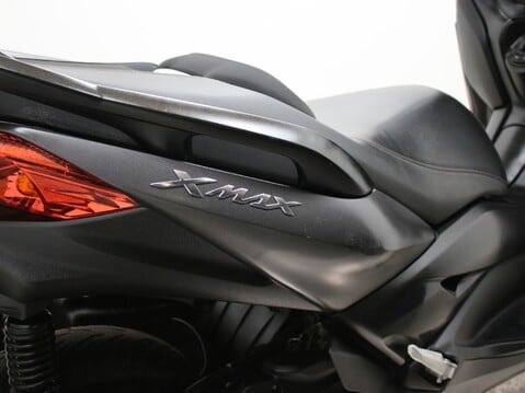 Yamaha Xmax X-MAX 125 (YP125RA) 21