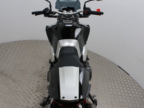 Honda CB1000R CB 1000 RA-J 30