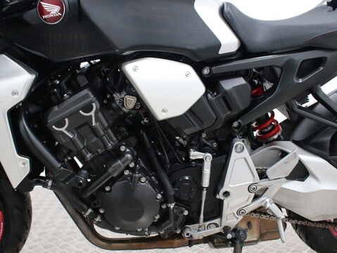 Honda CB1000R CB 1000 RA-J 22