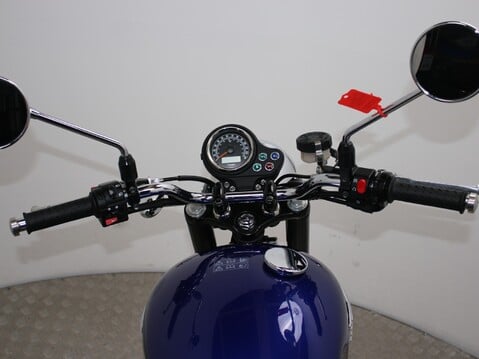 Triumph Bonneville BONNEVILLE 865 14