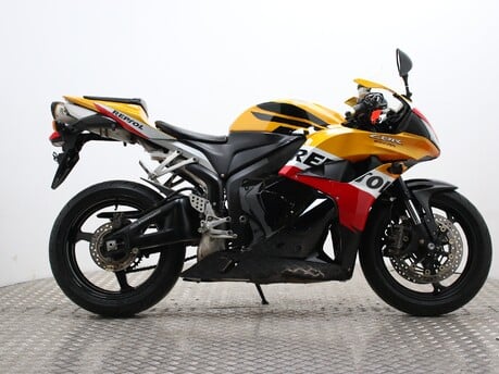 Honda CBR600RR CBR600RR-9