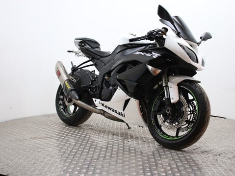 Kawasaki ZX-6R ZX600RAF 2