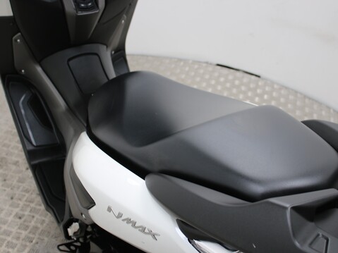 Yamaha Nmax 125 GPD125-A ABS 15