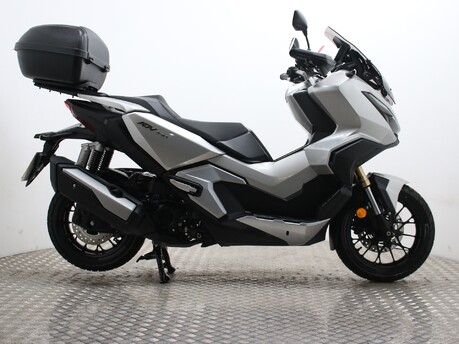 Honda ADV 350 ADV 350 AP3ED A-P 23