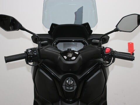 Yamaha Xmax 125 X-MAX 125 (YP125RA) 14