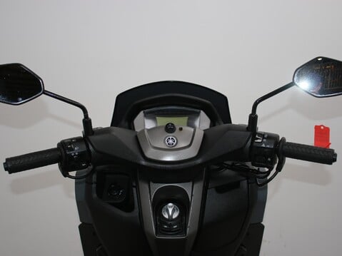 Yamaha Nmax 125 GPD125-A ABS 14