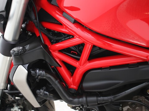 Ducati Monster 1200 M1200 31