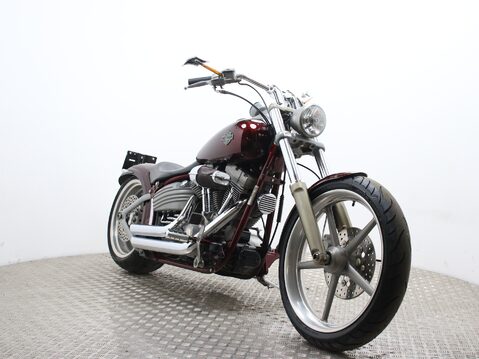 Harley-Davidson Softail Rocker FXCW SOFTAIL ROCKER 2