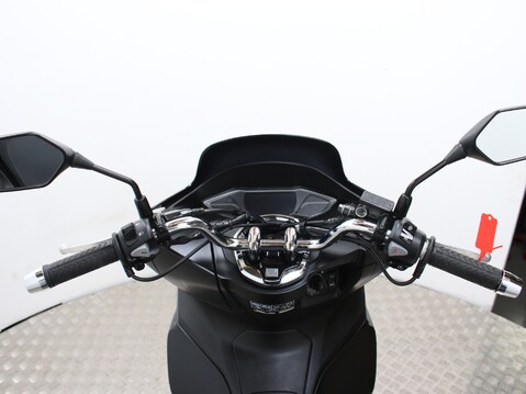 Honda PCX125 WW 125 A-PED 23 14