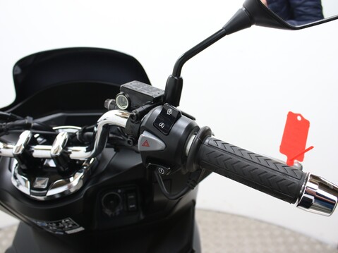 Honda PCX125 WW 125 A-PED 23 18