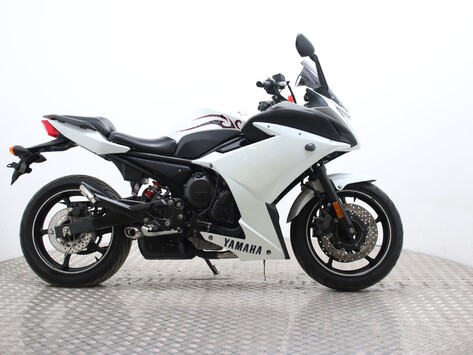 Yamaha FZ6 Fazer FZ FAZER S2 (09MY)