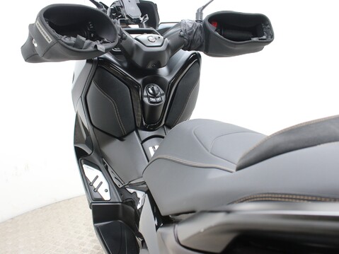 Yamaha Xmax 300 X-MAX TECH MAX 300 CZD300-A SP 18