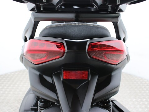 Yamaha Xmax 300 X-MAX TECH MAX 300 CZD300-A SP 22