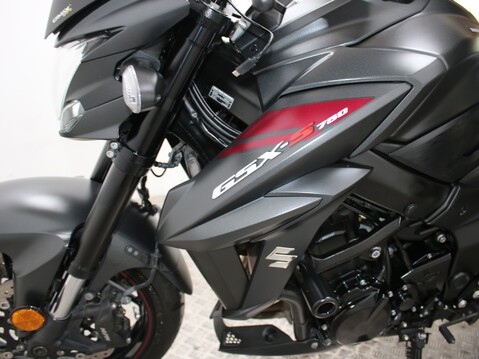Suzuki GSX-S750 GSXS 750 Z AL7 24