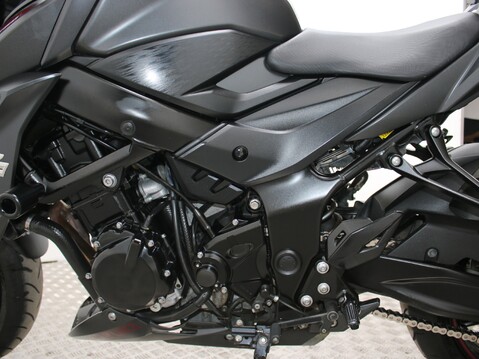 Suzuki GSX-S750 GSXS 750 Z AL7 27