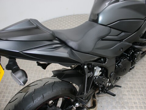 Suzuki GSX-S750 GSXS 750 Z AL7 29