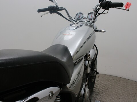 Yamaha YBR125 Custom YBR 125 CUSTOM 18