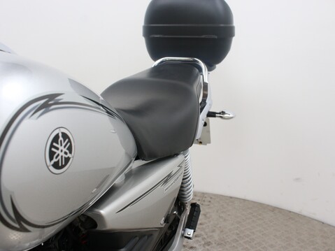Yamaha YBR125 Custom YBR 125 CUSTOM 21