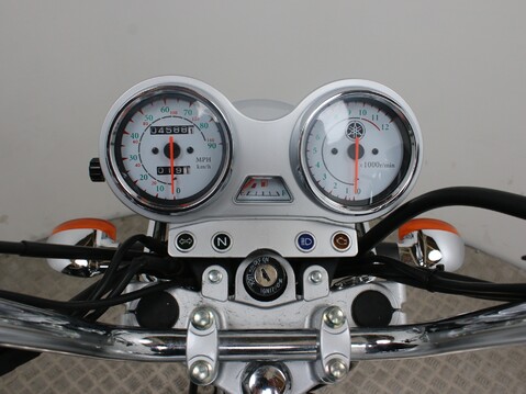 Yamaha YBR125 Custom YBR 125 CUSTOM 14