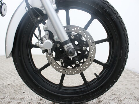 Yamaha YBR125 Custom YBR 125 CUSTOM 34