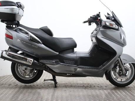 Suzuki Burgman 650 AN 650 /*