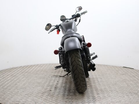 Harley-Davidson Sportster XL883N 7