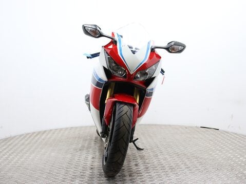 Honda CBR1000RR Fireblade CBR1000RRACE 4