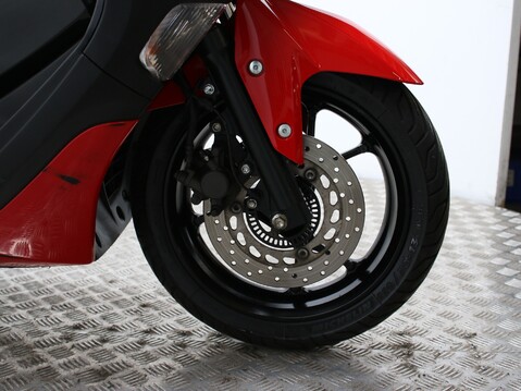 Yamaha Nmax 125 GPD125-A ABS 17
