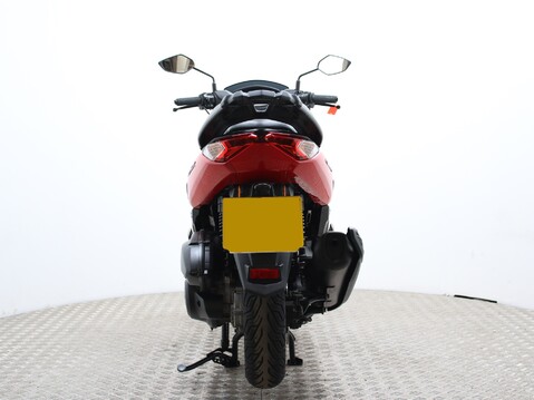 Yamaha Nmax 125 GPD125-A ABS 11