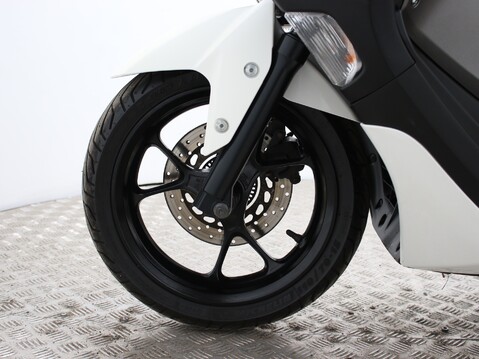 Yamaha Nmax 125 GPD125-A ABS 22