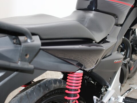 Honda CB CB125F 25