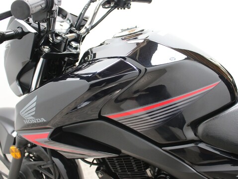 Honda CB CB125F 32