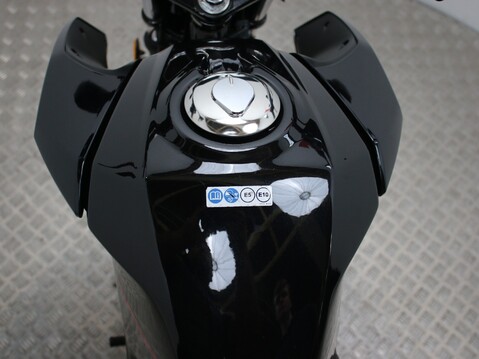 Honda CB CB125F 33