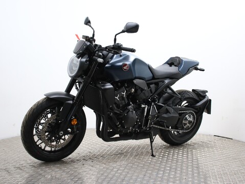 Honda CB CB1000R 8