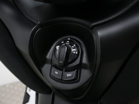 Yamaha Xmax X-MAX TECH MAX 300 CZD300-A SP 15
