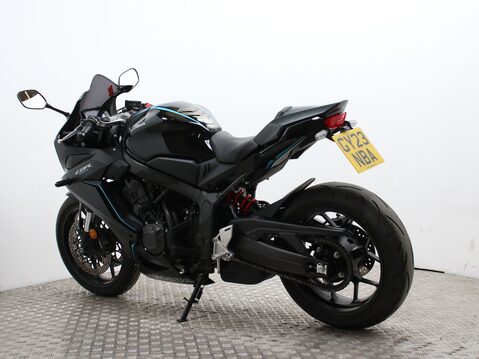 Honda CBR650R CBR 9