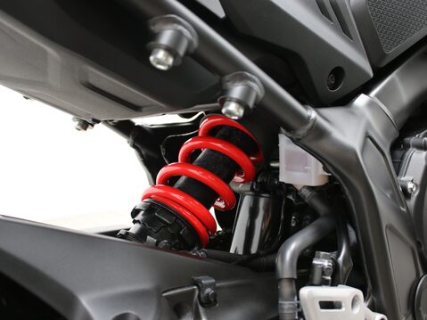 Honda CBR650R CBR 23