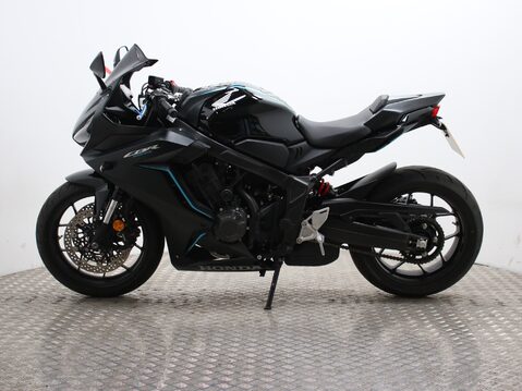 Honda CBR650R CBR 8