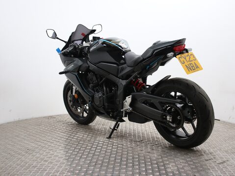 Honda CBR650R CBR 9