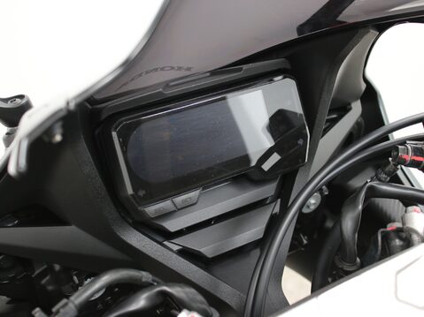 Honda CBR650R CBR 27