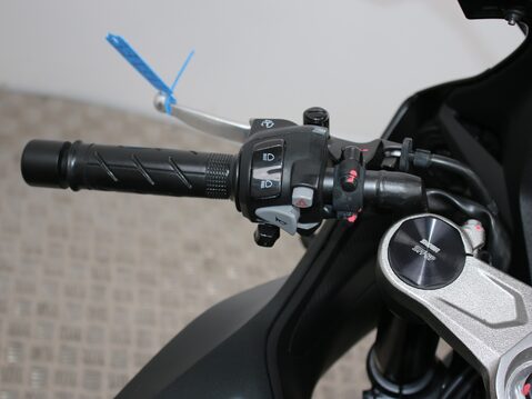 Honda CBR650R CBR 29