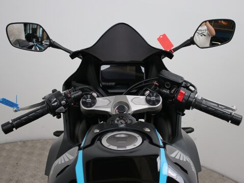 Honda CBR650R CBR 14