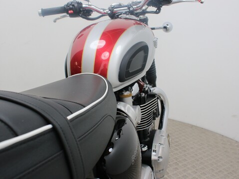Triumph Bonneville BONNEVILLE T120 22