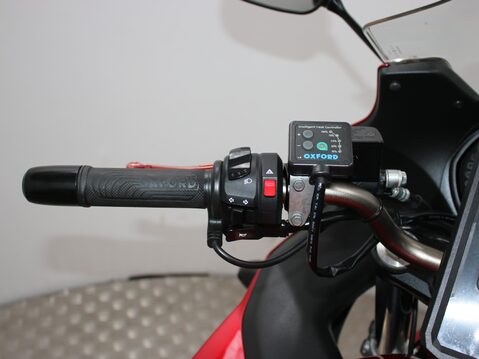 Suzuki GSX1250 GSX 1250 FAL5 24