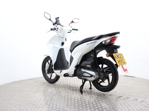 Honda Vision 110 NSC 8