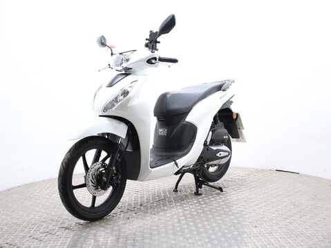 Honda Vision 110 NSC 5