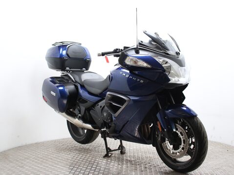 Triumph Trophy TROPHY SE 3