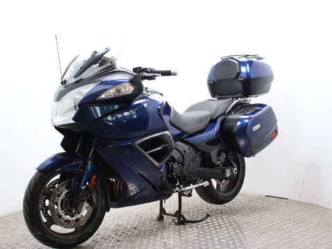 Triumph Trophy TROPHY SE 6