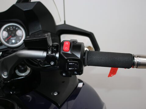 Triumph Trophy TROPHY SE 17